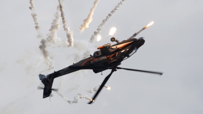 Photo ID 80510 by Niels Roman / VORTEX-images. Netherlands Air Force Boeing AH 64DN Apache Longbow, Q 17