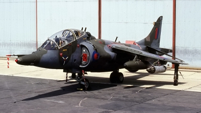 Photo ID 80619 by CHARLES OSTA. UK Air Force Hawker Siddeley Harrier T 4, XW269