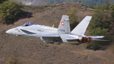 Photo ID 83479 by Martin Thoeni - Powerplanes. Switzerland Air Force McDonnell Douglas F A 18C Hornet, J 5008