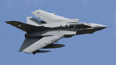 Photo ID 90368 by Van Geerdeghom Barry. UK Air Force Panavia Tornado GR4 T, ZA410