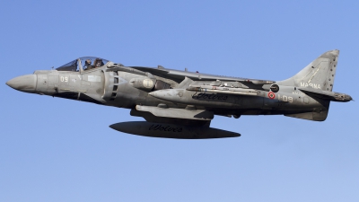 Photo ID 92888 by Chris Lofting. Italy Navy McDonnell Douglas AV 8B Harrier ll, MM7215