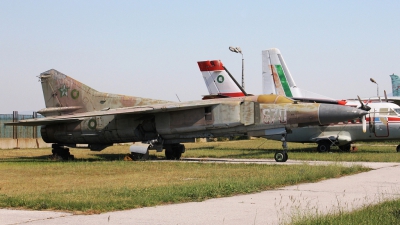 Photo ID 95327 by Stamatis Alipasalis. Bulgaria Air Force Mikoyan Gurevich MiG 23MF, 670