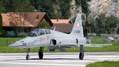 Photo ID 95541 by Jan Eenling. Switzerland Air Force Northrop F 5F Tiger II, J 3209