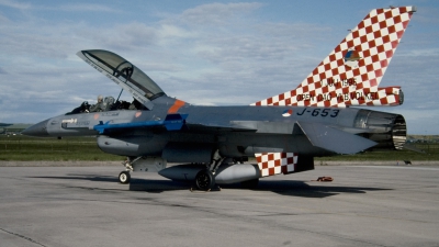 Photo ID 12446 by Tom Gibbons. Netherlands Air Force General Dynamics F 16B Fighting Falcon, J 653