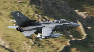 Photo ID 12515 by Paul Cameron. UK Air Force Panavia Tornado GR4, ZD811