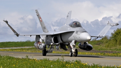 Photo ID 100457 by Bart Hoekstra. Switzerland Air Force McDonnell Douglas F A 18C Hornet, J 5010