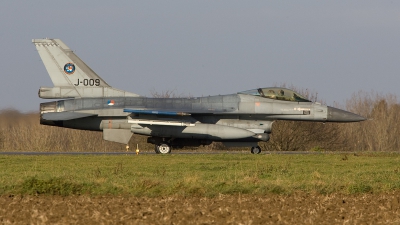 Photo ID 13300 by Frank Noort. Netherlands Air Force General Dynamics F 16AM Fighting Falcon, J 009