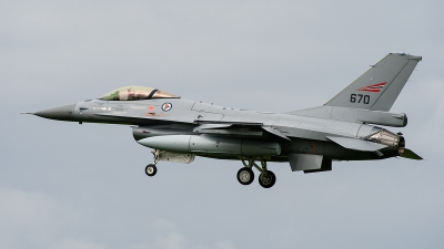 Photo ID 104114 by Lieuwe Hofstra. Norway Air Force General Dynamics F 16AM Fighting Falcon, 670