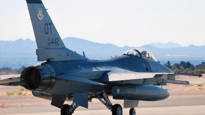 Photo ID 105610 by W.A.Kazior. USA Air Force General Dynamics F 16C Fighting Falcon, 88 0442