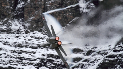 Photo ID 108250 by Agata Maria Weksej. Switzerland Air Force McDonnell Douglas F A 18C Hornet, J 5004