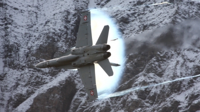 Photo ID 109532 by Philipp Hayer. Switzerland Air Force McDonnell Douglas F A 18D Hornet, J 5233
