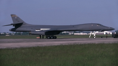 Photo ID 112660 by Tom Gibbons. USA Air Force Rockwell B 1B Lancer, 86 0113