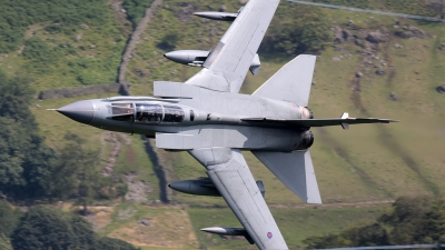 Photo ID 113189 by Nathan Daws. UK Air Force Panavia Tornado GR4, ZD851