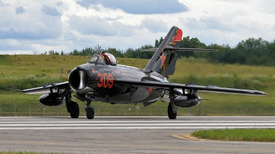 Photo ID 113644 by David F. Brown. Private Private Mikoyan Gurevich MiG 17T, N406DM