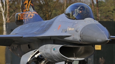 Photo ID 115447 by frank van de waardenburg. Belgium Air Force General Dynamics F 16AM Fighting Falcon, FA 106