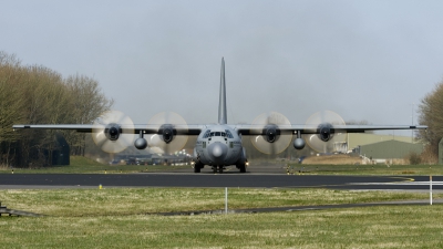 Photo ID 117629 by Joop de Groot. Netherlands Air Force Lockheed C 130H Hercules L 382, G 988