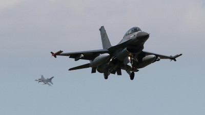 Photo ID 117928 by kristof stuer. Belgium Air Force General Dynamics F 16BM Fighting Falcon, FB 23