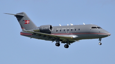 Photo ID 118279 by Bart Hoekstra. Denmark Air Force Canadair CL 600 2B16 Challenger 604, C 172