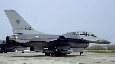 Photo ID 121242 by Joop de Groot. Netherlands Air Force General Dynamics F 16B Fighting Falcon, J 262