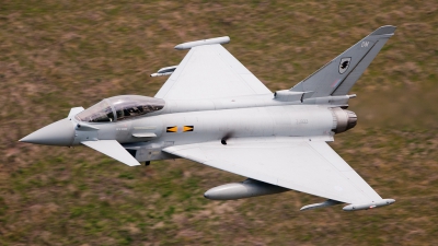 Photo ID 122266 by Paul Massey. UK Air Force Eurofighter Typhoon FGR4, ZJ923