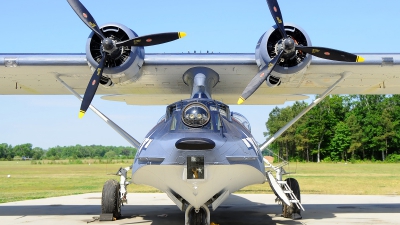 Photo ID 122625 by W.A.Kazior. Private Military Aviation Museum Consolidated PBY 5A Catalina, N9521C