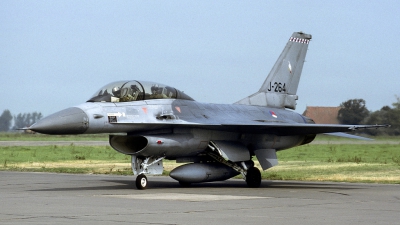 Photo ID 124265 by Joop de Groot. Netherlands Air Force General Dynamics F 16B Fighting Falcon, J 264