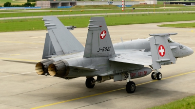 Photo ID 125532 by Sven Zimmermann. Switzerland Air Force McDonnell Douglas F A 18C Hornet, J 5021
