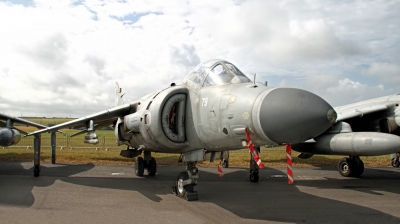Photo ID 130720 by Chris Albutt. UK Navy British Aerospace Sea Harrier FA 2, ZD579