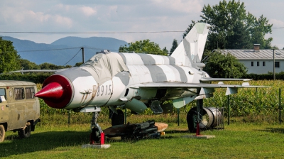 Photo ID 130905 by Chris Albutt. Slovakia Air Force Mikoyan Gurevich MiG 21MF, 9815