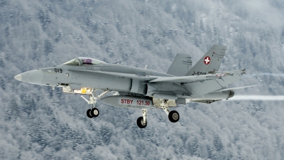 Photo ID 132324 by Joop de Groot. Switzerland Air Force McDonnell Douglas F A 18C Hornet, J 5019