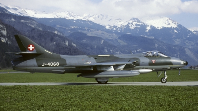 Photo ID 134691 by Joop de Groot. Switzerland Air Force Hawker Hunter F58, J 4068