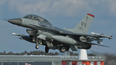 Photo ID 134734 by Darren Mottram. USA Air Force General Dynamics F 16D Fighting Falcon, 91 0471