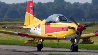 Photo ID 17518 by Walter Van Bel. Netherlands Air Force Pilatus PC 7 Turbo Trainer, L 11