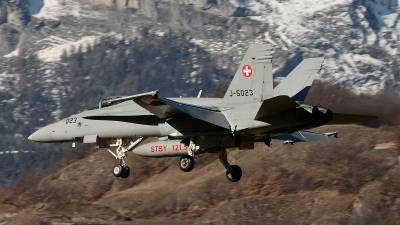 Photo ID 135321 by Martin Thoeni - Powerplanes. Switzerland Air Force McDonnell Douglas F A 18C Hornet, J 5023