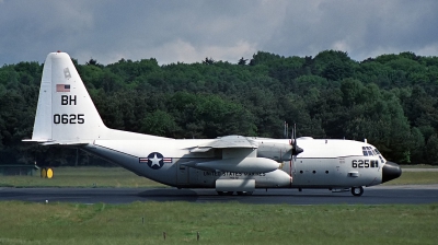 Photo ID 138479 by Peter Terlouw. USA Marines Lockheed KC 130R Hercules L 382, 160625