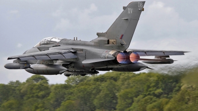 Photo ID 140058 by flyer1. UK Air Force Panavia Tornado GR4 T, ZA410