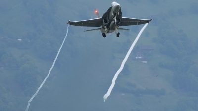 Photo ID 140809 by Martin Thoeni - Powerplanes. Switzerland Air Force McDonnell Douglas F A 18C Hornet, J 5008