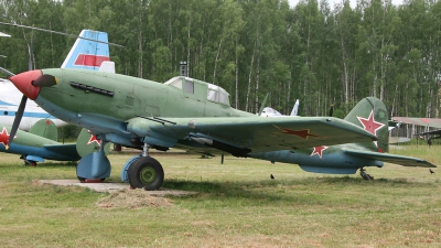 Photo ID 18399 by Zdenek Ondracek. Russia Air Force Ilyushin IL 10M Shturmovik,  