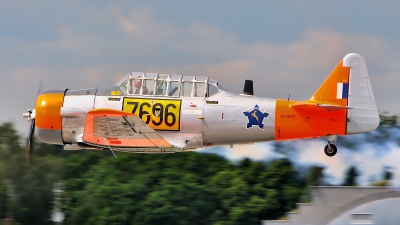 Photo ID 141432 by Radim Spalek. Private Classic Trainers North American AT 6C Texan, N696RE
