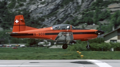Photo ID 141807 by Joop de Groot. Switzerland Air Force Pilatus PC 7 Turbo Trainer, A 909