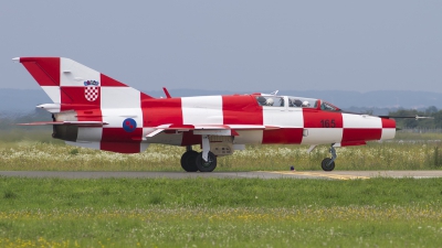 Photo ID 143831 by Chris Lofting. Croatia Air Force Mikoyan Gurevich MiG 21UMD, 165
