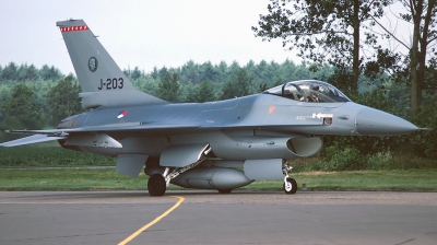 Photo ID 144815 by Arie van Groen. Netherlands Air Force General Dynamics F 16A Fighting Falcon, J 203
