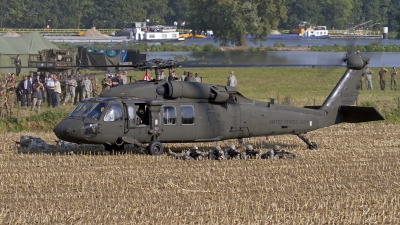 Photo ID 146638 by Niels Roman / VORTEX-images. USA Army Sikorsky UH 60A C Black Hawk S 70A, 88 26037