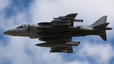 Photo ID 150264 by Ian Nightingale. USA Marines McDonnell Douglas AV 8B Harrier II, 163871