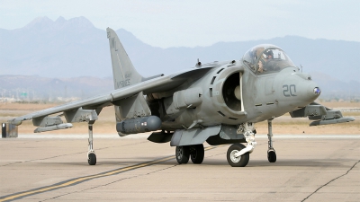 Photo ID 149864 by Ian Nightingale. USA Marines McDonnell Douglas AV 8B Harrier II, 164117