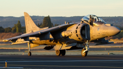 Photo ID 149900 by Russell Hill. USA Marines McDonnell Douglas AV 8B Harrier ll, 165582