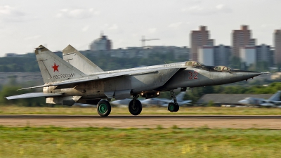 Photo ID 152615 by Sergey Chaikovsky. Russia Air Force Mikoyan Gurevich MiG 25RU,  