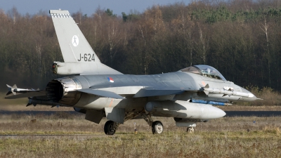 Photo ID 153131 by Joop de Groot. Netherlands Air Force General Dynamics F 16AM Fighting Falcon, J 624