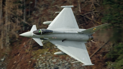 Photo ID 153660 by Tom Dean. UK Air Force Eurofighter Typhoon FGR4, ZK330