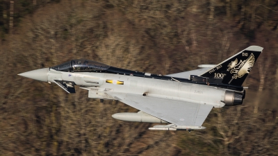 Photo ID 156270 by Tom Dean. UK Air Force Eurofighter Typhoon FGR4, ZJ925